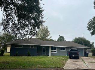 4331 Dogwood St, Groves, TX 77619