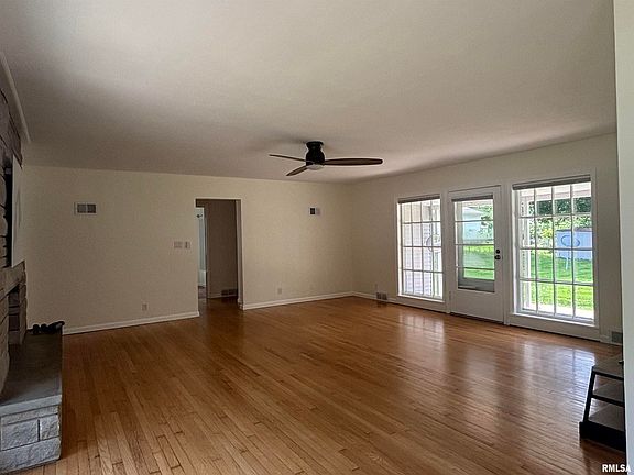 5th image of 1804 W Iles Ave