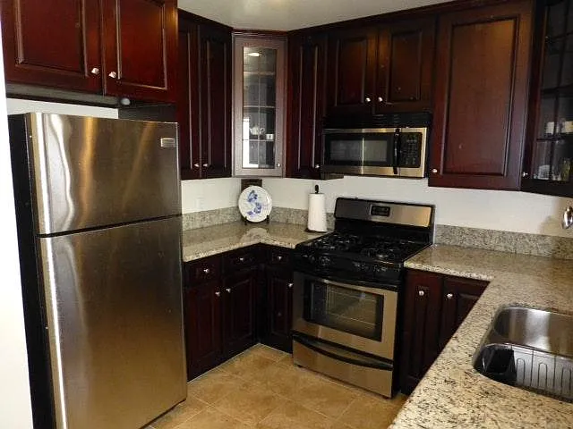 37 Harkness Avenue — Photo 4