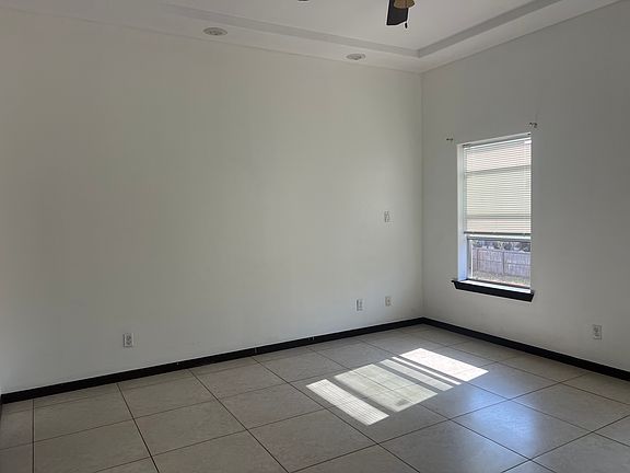 5th image of 4217 Colbath Ave #415-B