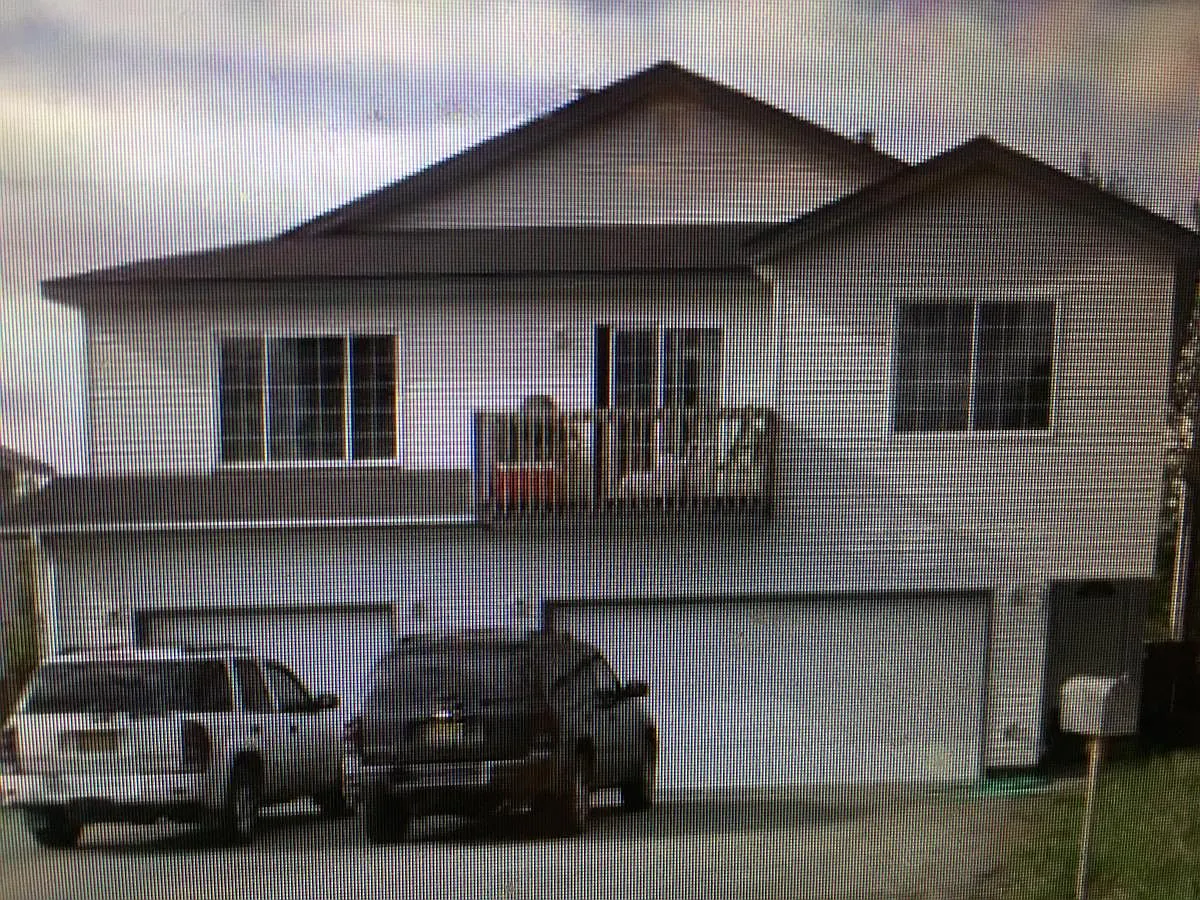 6709 E 10th Avenue — Photo 1