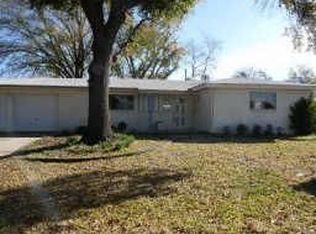 1032 Cavender Dr, Hurst, TX 76053