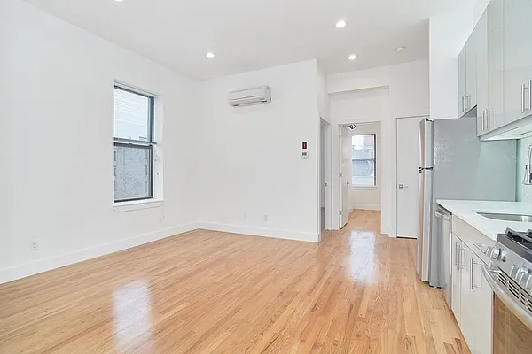 Rented by REAL New York | media 12