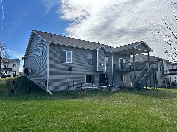 4th image of 3021 Red Fox Rd