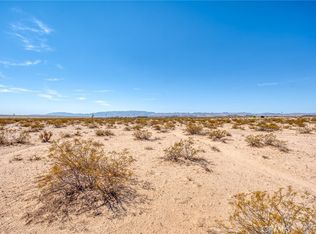 123 Mars Ln, Joshua Tree, CA 92252