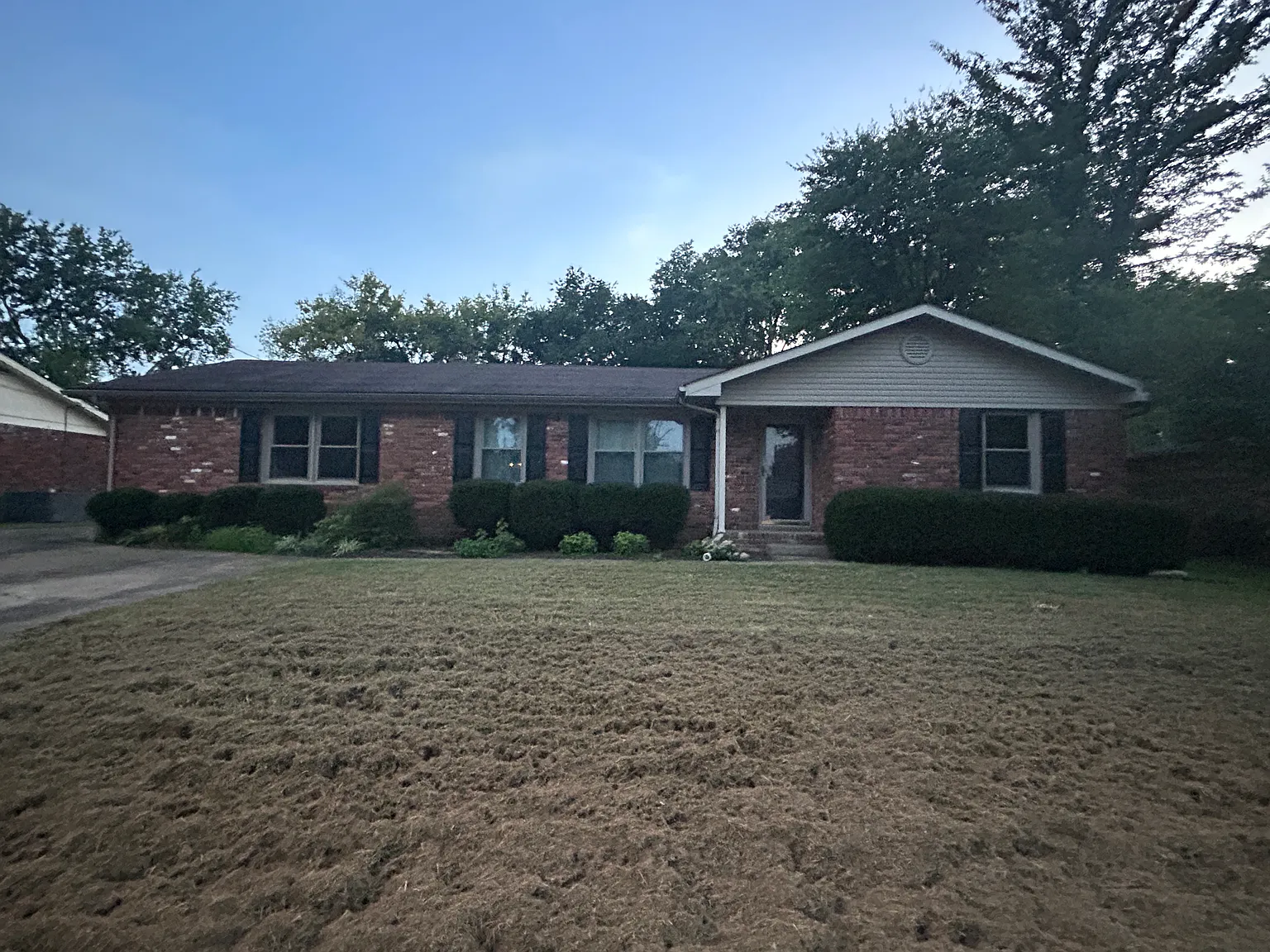 4 bed, 2295 sqft, $2,200 — Photo 1