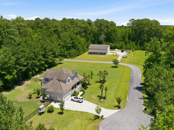 108 Blue Heron Court, Beaufort, NC 28516