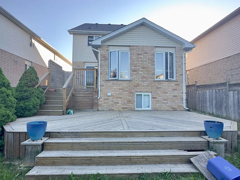 908 Copper Leaf Cres — Photo 45