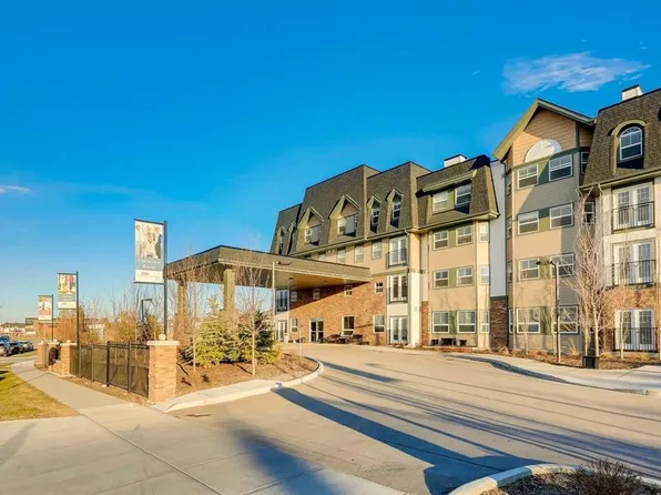 2635 E Eversyde Ave SW #404, Calgary, AB T2Y 5G9