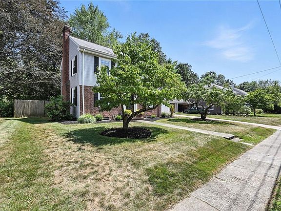 2nd image of 21 Don Ave