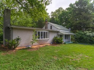 445 Mountain Rd, Denver, PA 17517