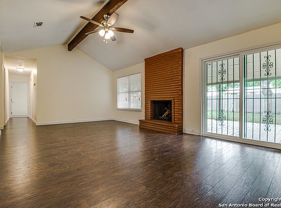 5th image of 534 Kernan Dr