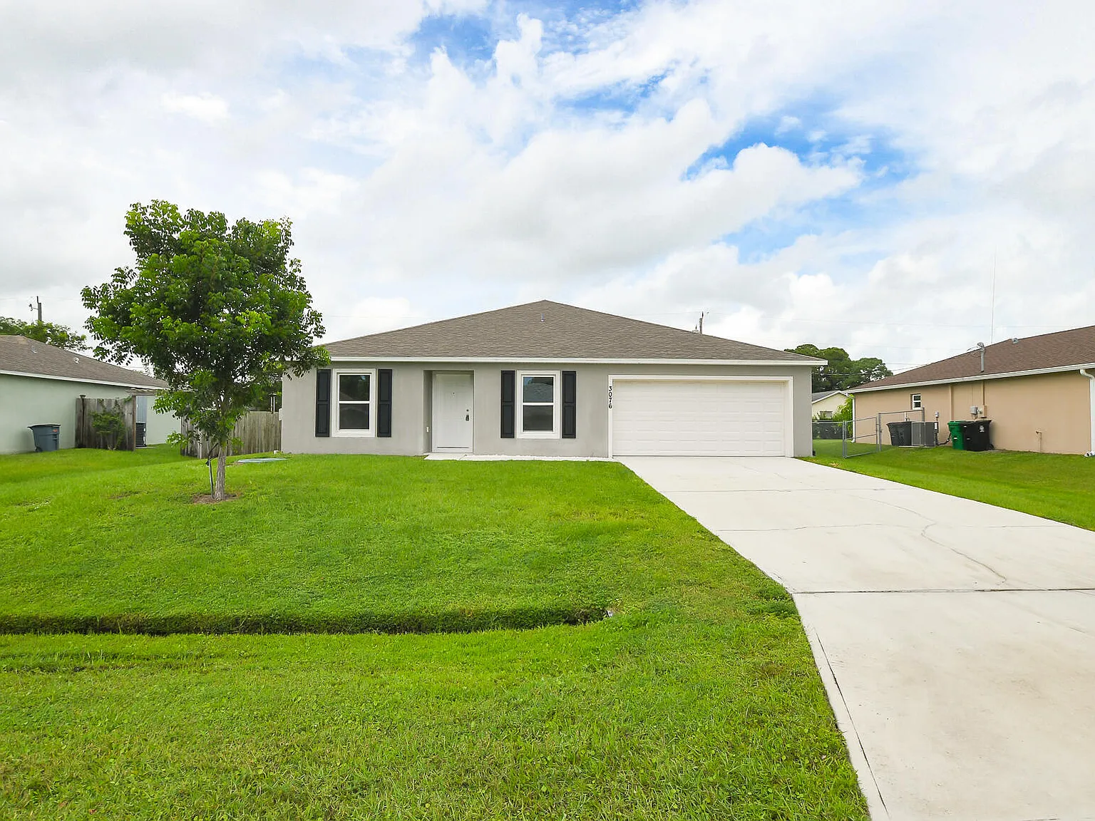 3 bed, 2.0 bath, 1796 sqft, $2,600 — Photo 2