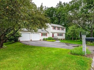 19 Toftree Ln, Dover, NH 03820