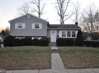 24 Randolph Dr, Mount Holly, NJ 08060