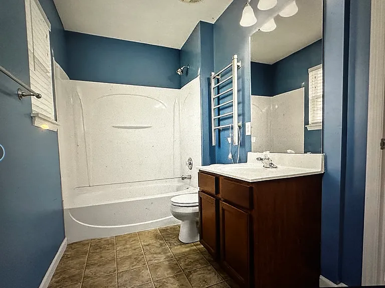 638 Country Village Dr — Photo 22
