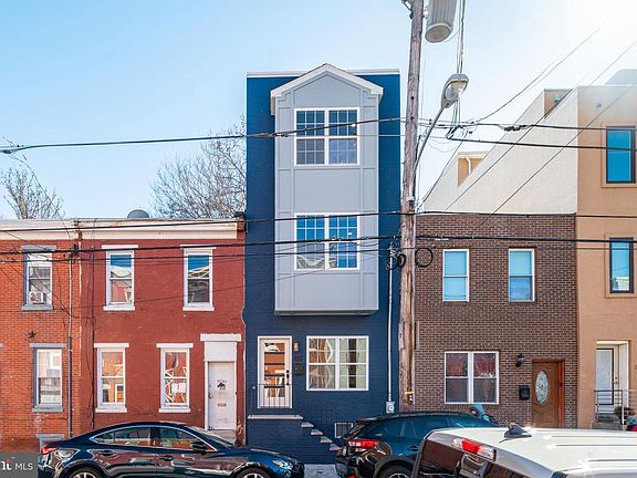 3rd image of 1532 Catharine St