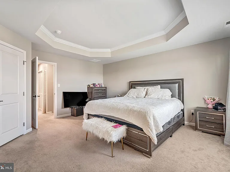 205 Dalton Dr — Photo 18