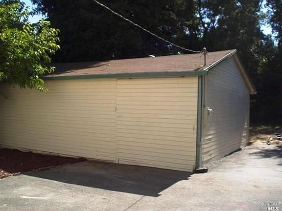 3rd image of 545 Cypress Ave