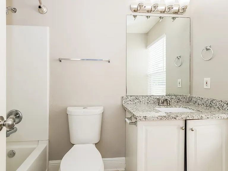 9711 Farrell Dr — Photo 13