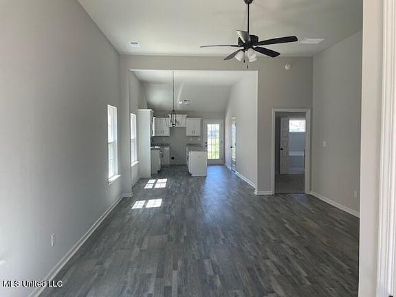 3rd image of 1624 Thomas St