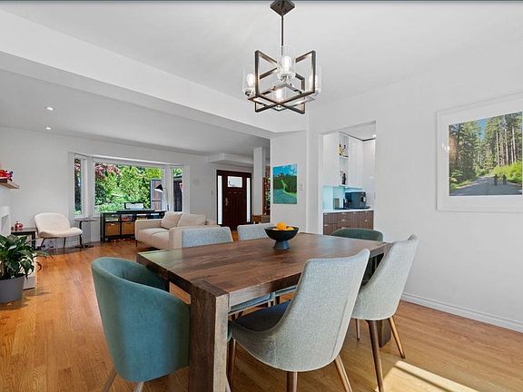 4th image of 707 Braemar Rd E