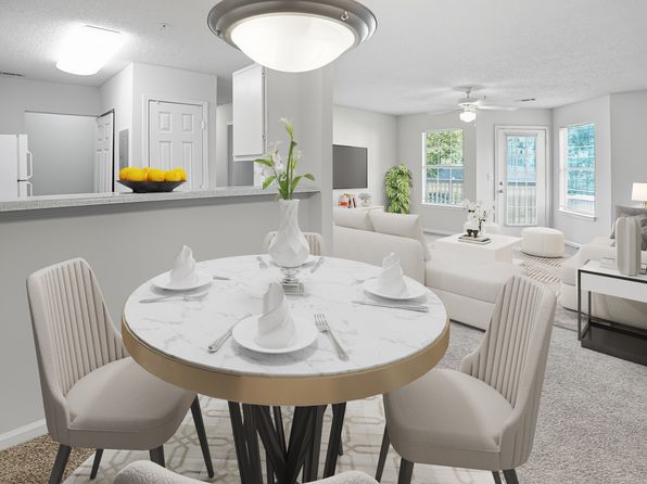1500 S Oak St APT 607