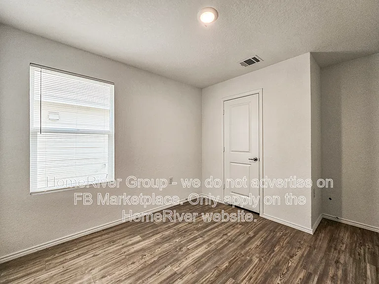 934 Cook Bnd — Photo 12