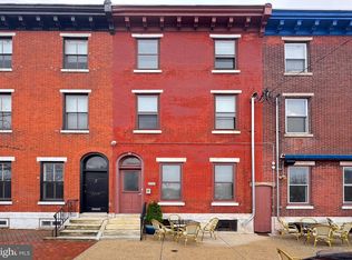 2226 Fairmount Ave FLOOR 3, Philadelphia, PA 19130