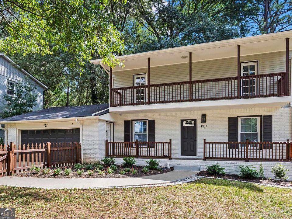 1st image of 1911 Rollingwood Dr SE