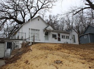 719 Glen Rd, Logan, IA 51546