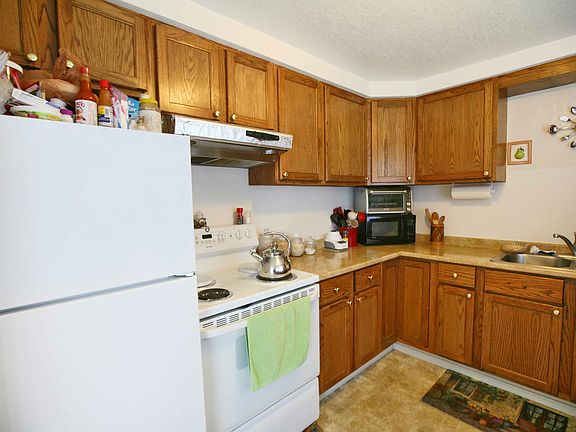 5th image of 19023 Harris Ave NE