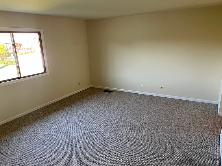 315 Creekside Dr #A — Photo 11