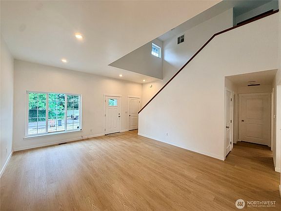 4th image of 1034 S 74th Street