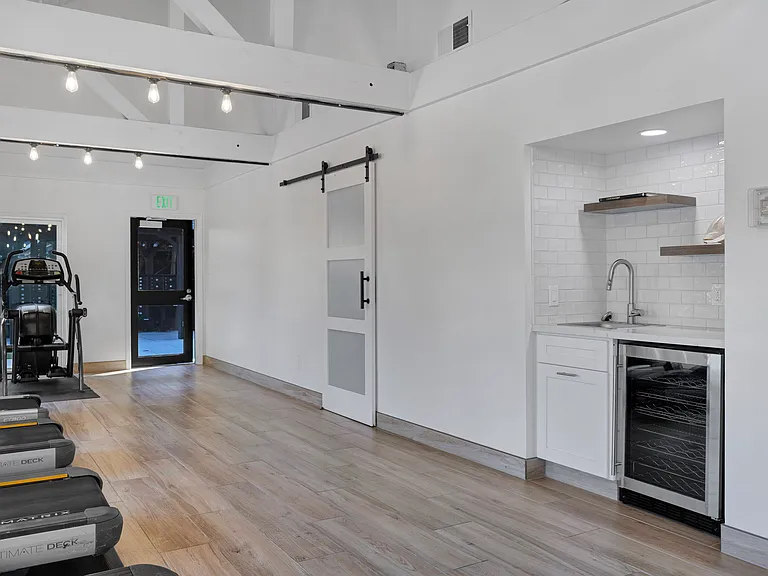 WoodAcre Apartments — Photo 23