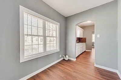 930 W Freeman St — Photo 6