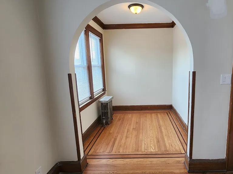 33 Netherwood Pl #22 — Photo 5