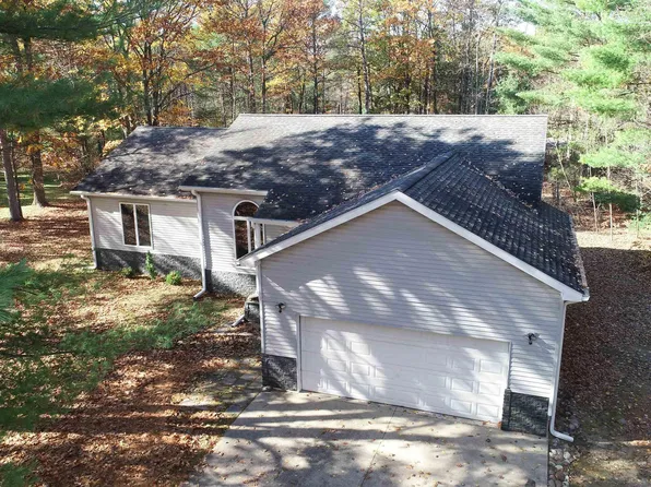 1965 Bunker Dr NE, Kalkaska, MI 49646
