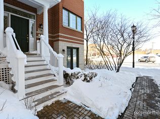 136 W 3rd St, Elmhurst, IL 60126