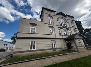 101 N 12th St APT 305, Terre Haute, IN 47807