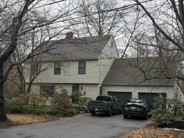 56 Cottage Farms Road, Cape Elizabeth, ME 04107