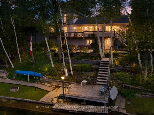 52 Shore Dr, South Bruce Peninsula, ON N0H 1A0