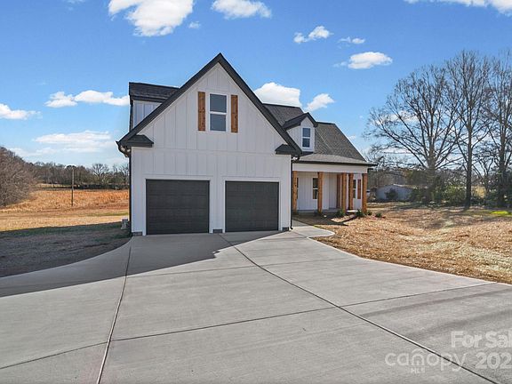 4th image of 4106 New Salem Rd