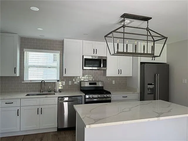 301 Labarre Dr #B — Photo 3