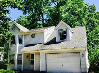 1449 Debbs Ln, Chesapeake, VA 23320