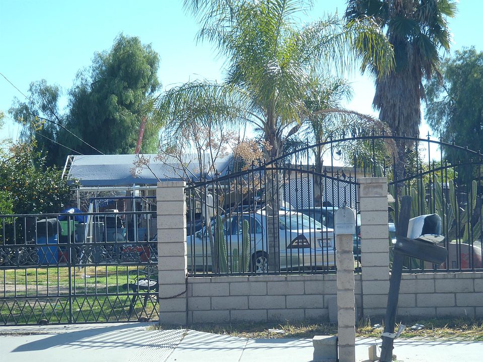 2nd image of 24791 Eucalyptus Ave