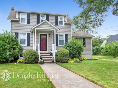 258 Richmond Ave, Amityville, NY, 11701