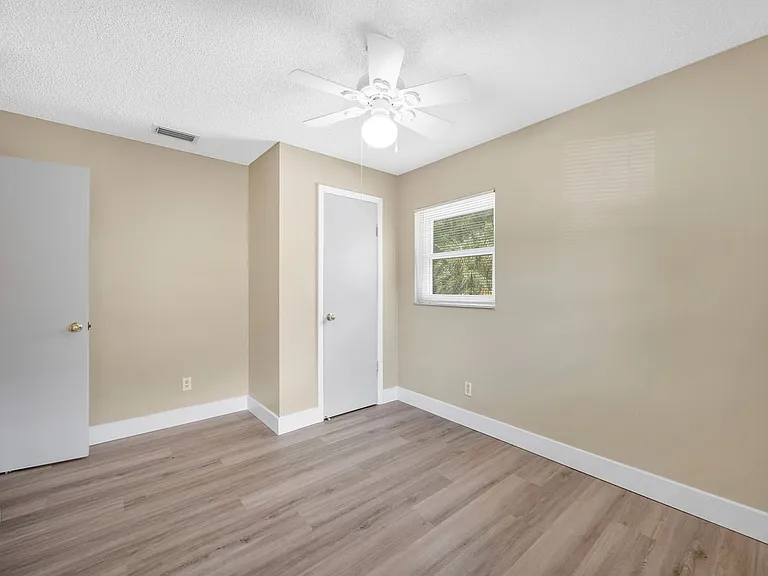 5840 Langston Dr — Photo 22