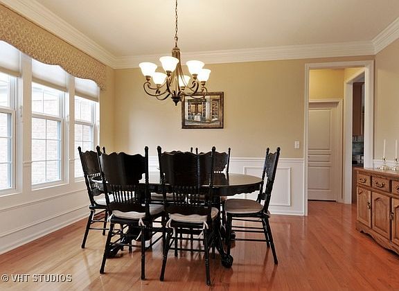 5th image of 24910 Newberry Way