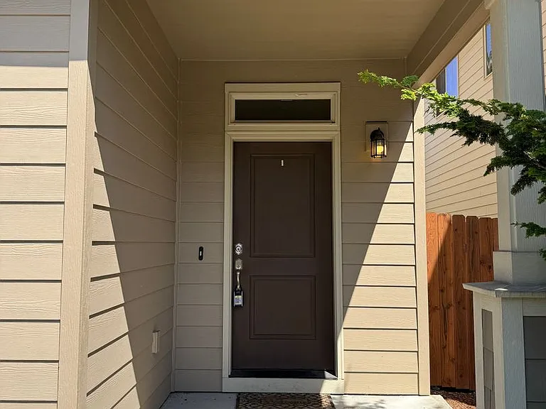 3008 NE 74th St — Photo 21